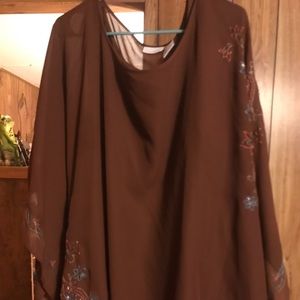 Batwing top “read description”